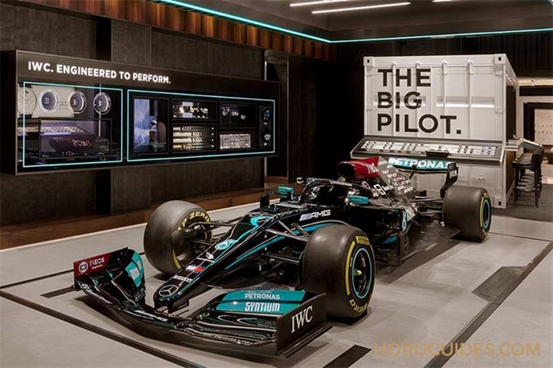 IWC萬國第一款F1車隊(duì)官方時(shí)計(jì),Mercedes-AMG馬石油綠色亮眼上手-復(fù)刻表