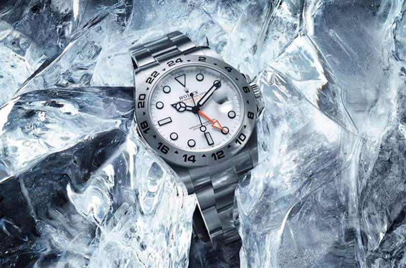Explorer II 226570-0001定價是HK$ 75,400，目前的二級市場價格平均約落在HK$ 89,600左右。 （Rolex官網(wǎng)）